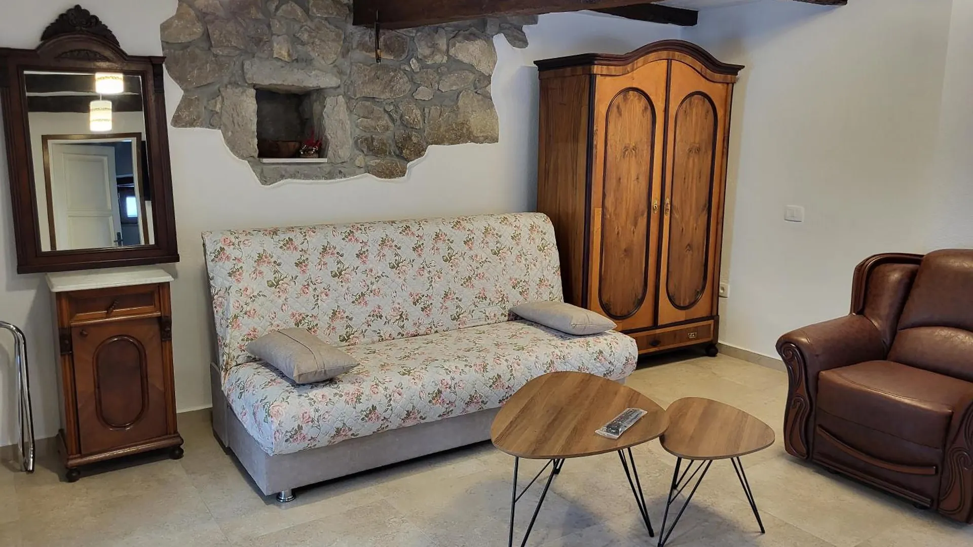 Baladur Prizemlje Apartment Roc